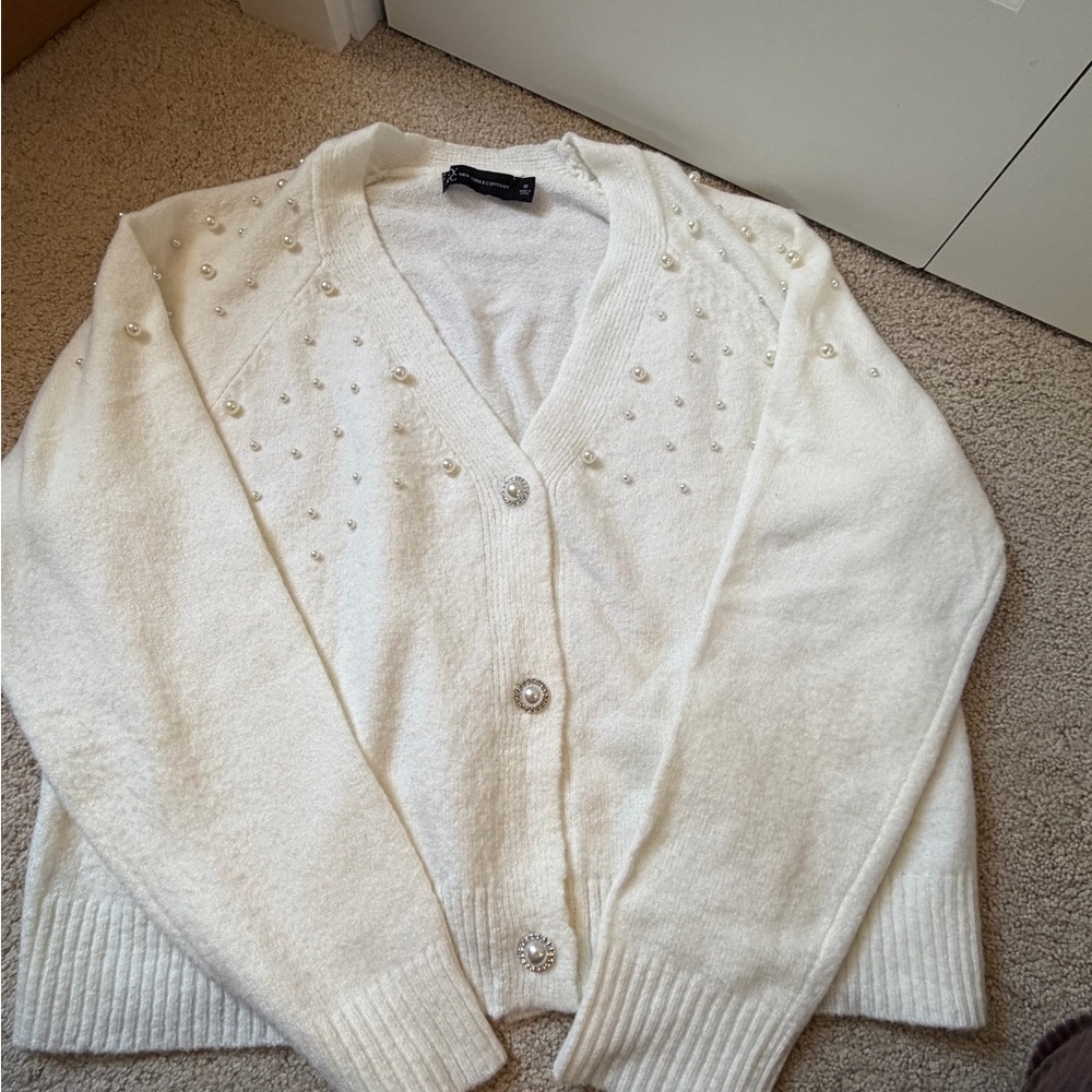 New York & Co White Pearl-Embellished sweater Medium